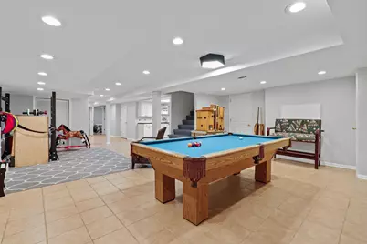 9117 Kenneth Avenue, Skokie, IL 60076 - Photo 26