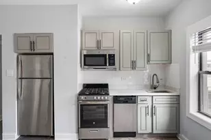 4555 N Malden St, Chicago, IL 60640 - Photo 4