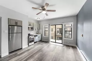 4555 N Malden St, Chicago, IL 60640 - Photo 2