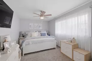 2221 Charmingfare Dr, Woodridge, IL 60517 - Photo 26