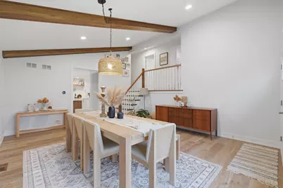 2221 Charmingfare Drive, Woodridge, IL 60517 - Photo 4