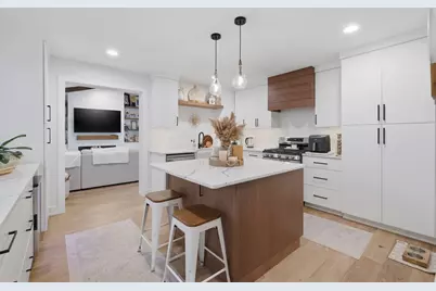 2221 Charmingfare Drive, Woodridge, IL 60517 - Photo 10