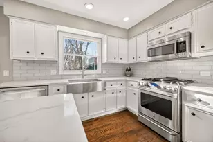 1205 Briergate Dr, Naperville, IL 60563 - Photo 18