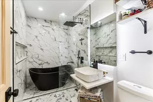 2735 N Mozart Ave, Chicago, IL 60647 - Photo 16