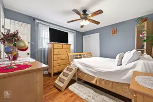 9405 S 69th Ct, Oak Lawn, IL 60453 - Photo 8