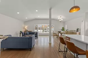 778 Barberry Rd, Highland Park, IL 60035 - Photo 2