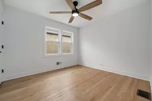 5423 N Moody Ave, Chicago, IL 60630 - Photo 10