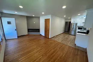 7042 Pershing Rd, Berwyn, IL 60402 - Photo 22