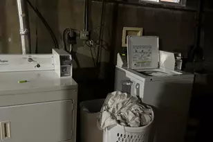 9010 Bronx Ave, Skokie, IL 60077 - Photo 12