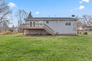 29W092 Pomeroy St, West Chicago, IL 60185 - Photo 26