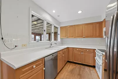 1736 Keeney Street, Evanston, IL 60202 - Photo 8