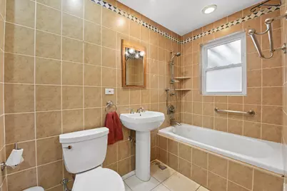 1736 Keeney Street, Evanston, IL 60202 - Photo 16