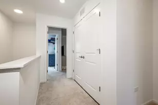 1300 Kentwood Dr, Hampshire, IL 60140 - Photo 12