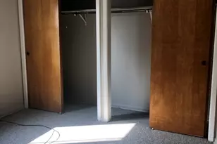 2411 W Fargo Ave, Chicago, IL 60645 - Photo 6