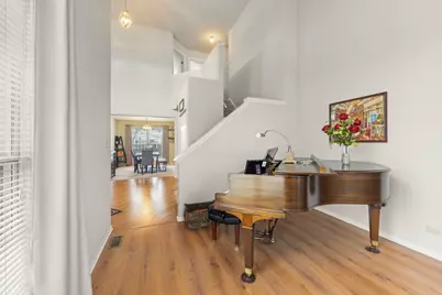 304 E Harvard Circle, South Elgin, IL 60177 - Photo 4