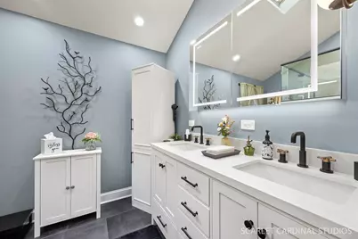 525 Chester Court W, Aurora, IL 60504 - Photo 16