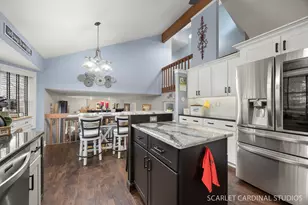 525 Chester Ct W, Aurora, IL 60504 - Photo 6