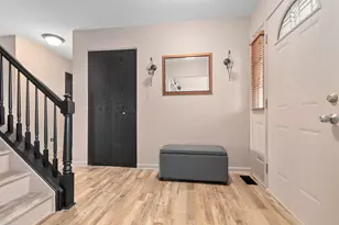 7514 Rosewind Dr, Plainfield, IL 60586 - Photo 2