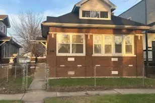7535 S Calumet Ave, Chicago, IL 60619 - Photo 1