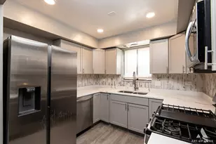 1613 Astor St, Calumet City, IL 60409 - Photo 4