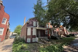 7045 S Prairie Ave, Chicago, IL 60637 - Photo 1