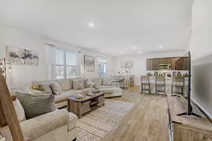 601 Ironwood Ave, Oswego, IL 60543 - Photo 8