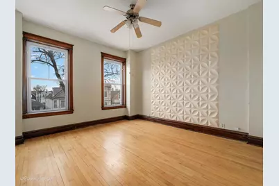 1720 N Tripp Avenue, Chicago, IL 60639 - Photo 2