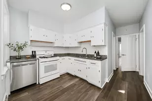 3847 N Spaulding Ave, Chicago, IL 60618 - Photo 16