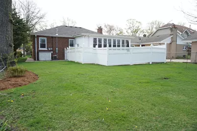 [Address not provided], Park Ridge, IL 60068 - Photo 14