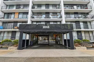 2015 S Finley Rd, Lombard, IL 60148 - Photo 2