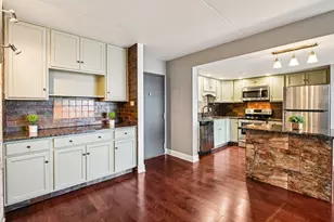 2015 S Finley Rd, Lombard, IL 60148 - Photo 6