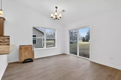 305 W South Street #305, Durand, IL 61024 - Photo 4