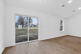 305 W South St, Durand, IL 61024 - Photo 6