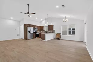 305 W South St, Durand, IL 61024 - Photo 8