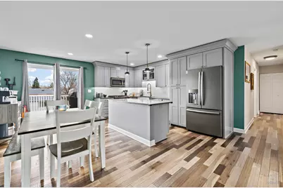 555 Rodenburg Road, Roselle, IL 60172 - Photo 2