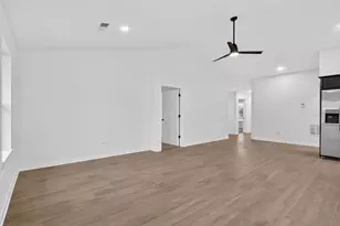 307 W South St, Durand, IL 61024 - Photo 10