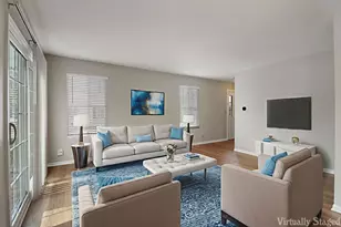 404 Lowell Dr, South Elgin, IL 60177 - Photo 4