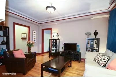 3604 N Pine Grove Avenue #2H, Chicago, IL 60613 - Photo 6