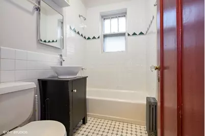 3604 N Pine Grove Avenue #2H, Chicago, IL 60613 - Photo 12