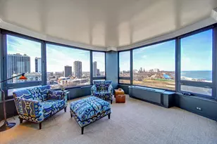 1555 N Astor St, Chicago, IL 60610 - Photo 10