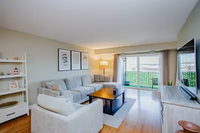 1101 S Hunt Club Drive #403, Mount Prospect, IL 60056 - Photo 6