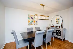 1101 S Hunt Club Dr, Mount Prospect, IL 60056 - Photo 10