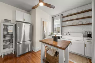 659 W Downer Pl, Aurora, IL 60506 - Photo 12