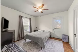 659 W Downer Pl, Aurora, IL 60506 - Photo 18