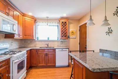 2016 N Harlem Avenue #11W, Elmwood Park, IL 60707 - Photo 2