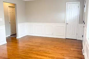 1039 S Pleasure Ct, Aurora, IL 60506 - Photo 4