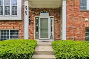 2303 Neubauer Circle, Lindenhurst, IL 60046 - Photo 1