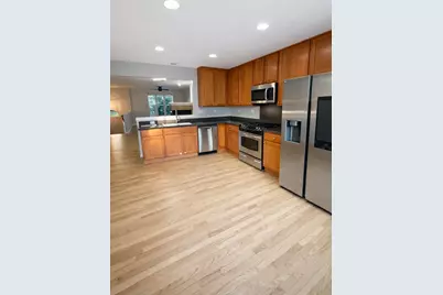 2303 Neubauer Circle, Lindenhurst, IL 60046 - Photo 8