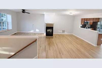 2303 Neubauer Circle, Lindenhurst, IL 60046 - Photo 4