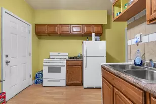 354 W Normal Pkwy, Chicago, IL 60621 - Photo 18